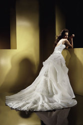 Продаю свадебное платье Benjamin Roberts 901