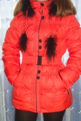 Новый коралловый пуховик