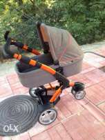 Продам коляску в хорошем состояние