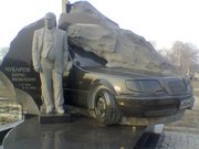 гранитные скульптуры памятники надгробия бюсты из камня