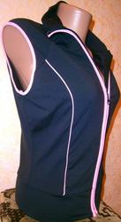 Спортивная безрукавка