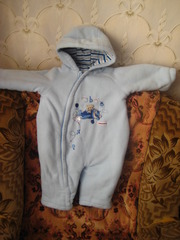  Комбинезон фирмы George весна-осень для малыша 9-12мес